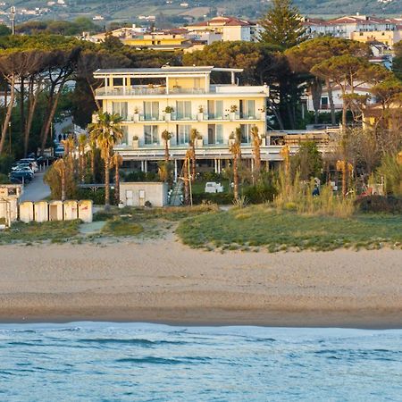 Hotel Artemide Mare Πέστουμ Εξωτερικό φωτογραφία