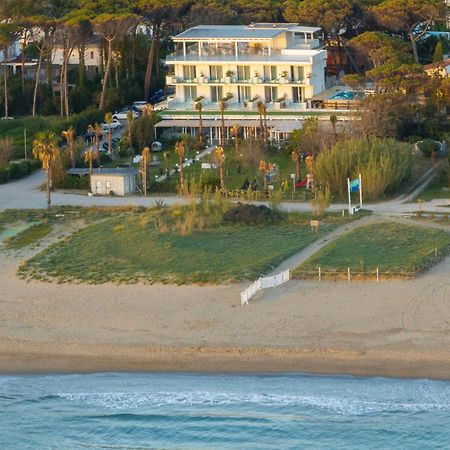 Hotel Artemide Mare Πέστουμ Εξωτερικό φωτογραφία