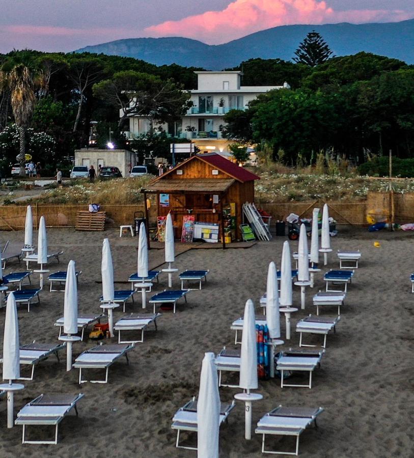 Hotel Artemide Mare Πέστουμ Εξωτερικό φωτογραφία