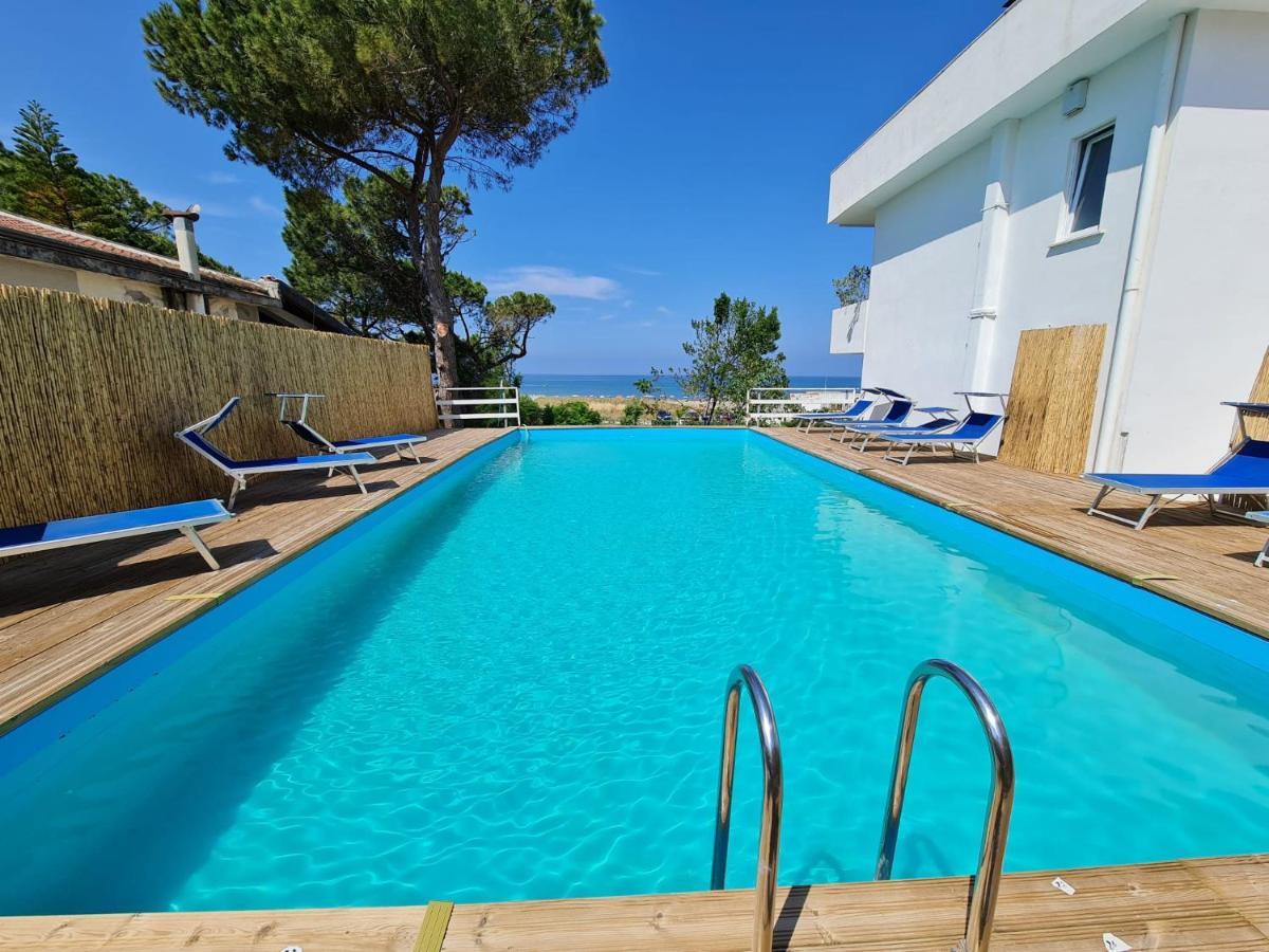 Hotel Artemide Mare Πέστουμ Εξωτερικό φωτογραφία